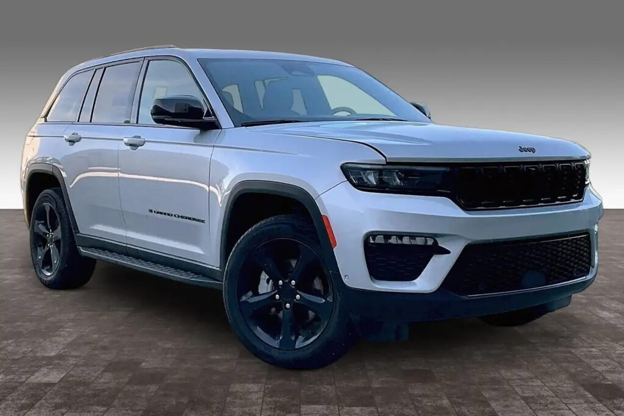Jeep Grand Cherokee снимка Jeep Grand Cherokee