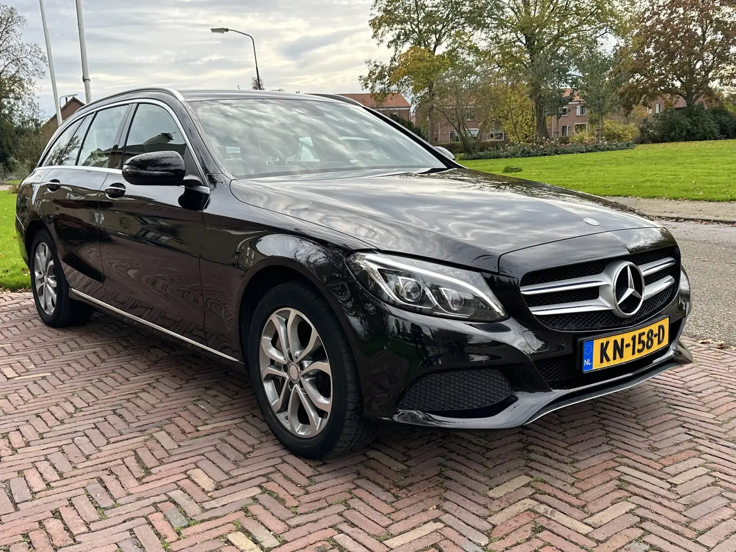 Mercedes-Benz C 350 Estate e Lease Edition Nap * dealer auto Zwart - 2