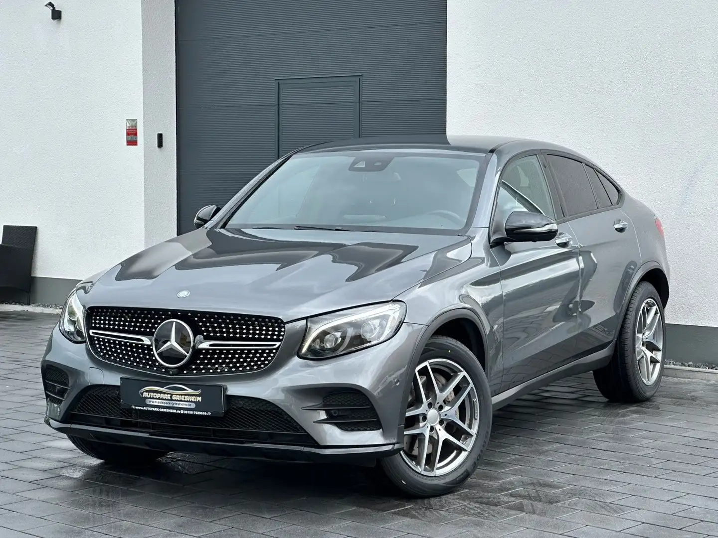 Mercedes-Benz GLC 250 d 4Matic Coupe* 3X AMG*MEMORY*360°Distr+ Grau - 1