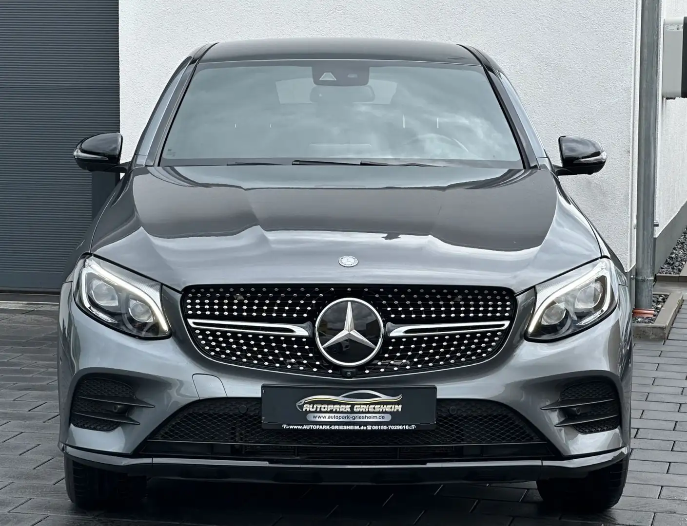Mercedes-Benz GLC 250 d 4Matic Coupe* 3X AMG*MEMORY*360°Distr+ Grau - 2