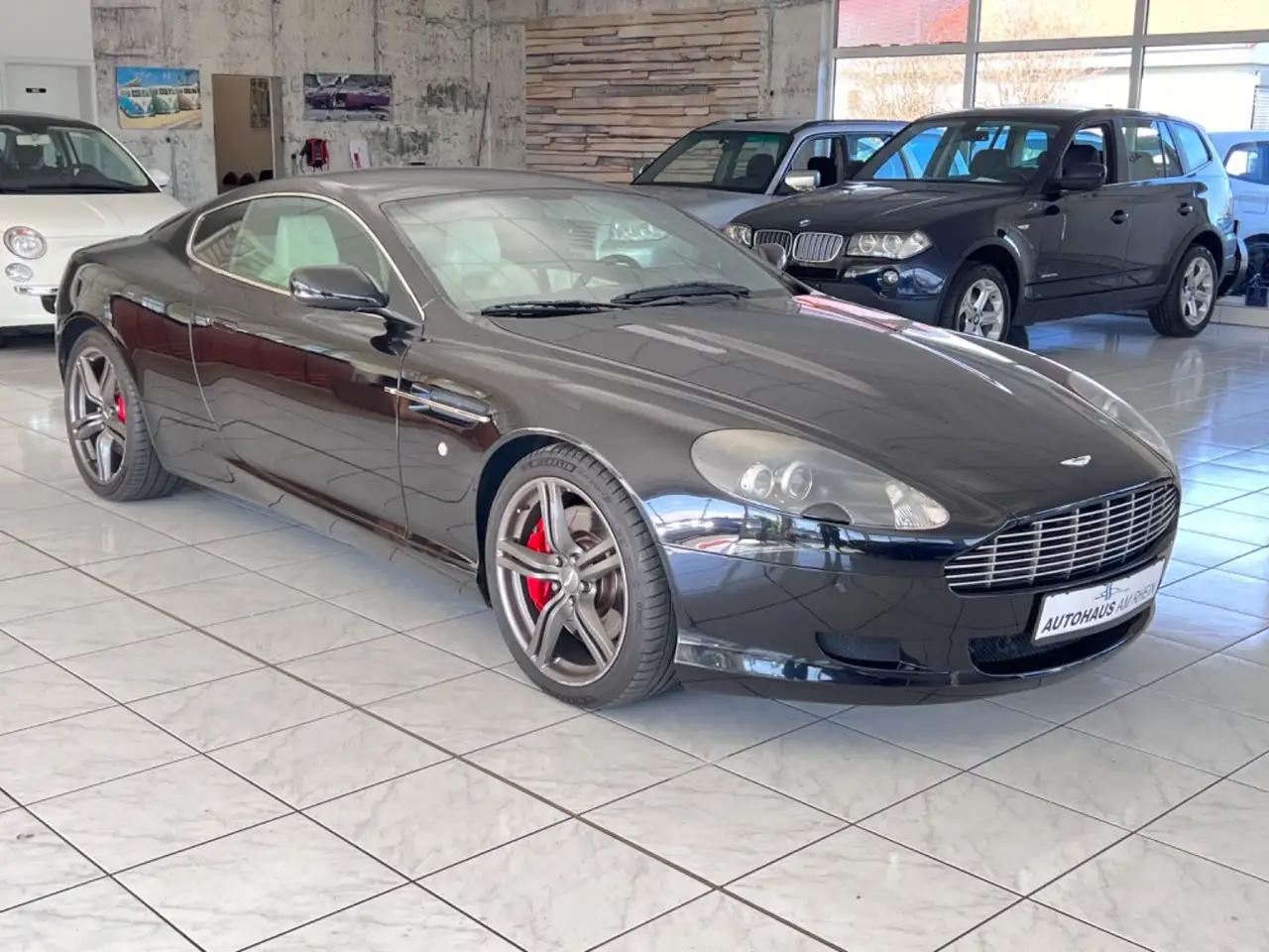 Aston Martin DB9