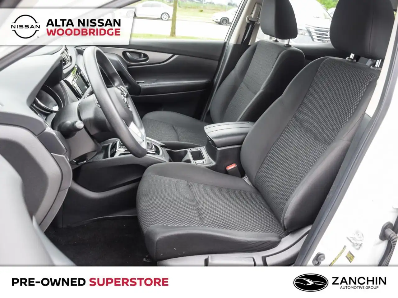 Nissan Qashqai снимка Nissan Qashqai