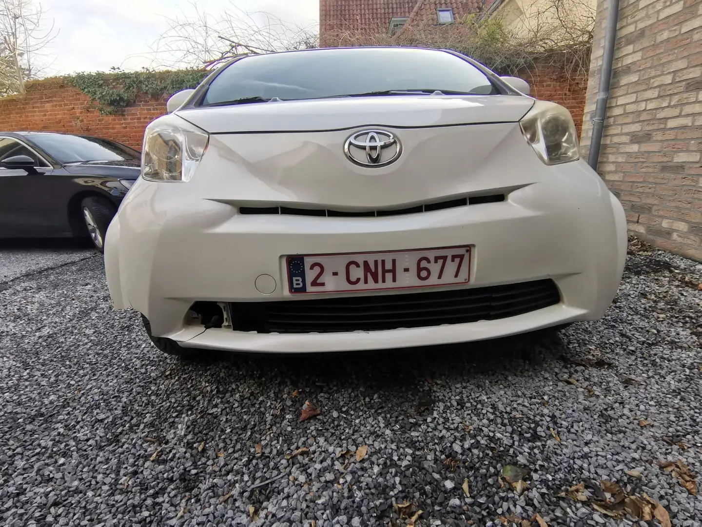 Toyota iQ 1.0i VVT-i Luna Wit - 1