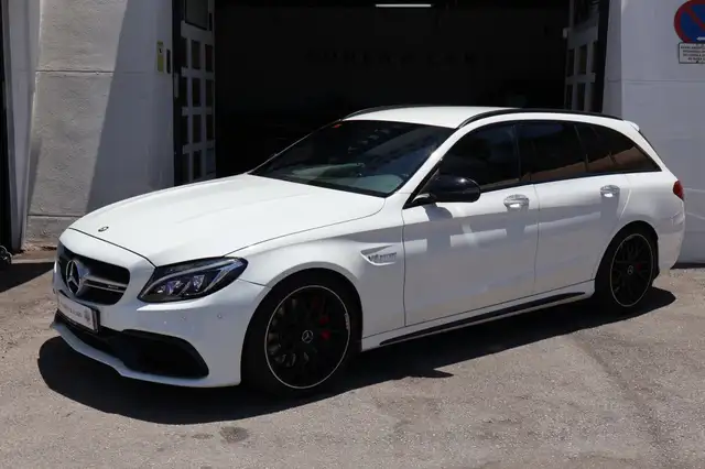 Mercedes-Benz C Class view 2