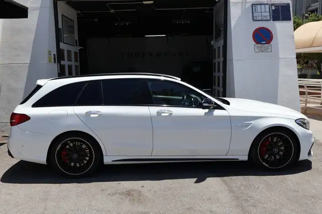 Mercedes-Benz C Class view 5