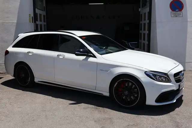Mercedes-Benz C Class view 4
