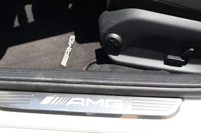 Mercedes-Benz C Class view 13