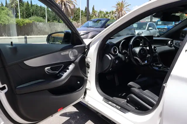 Mercedes-Benz C Class view 10