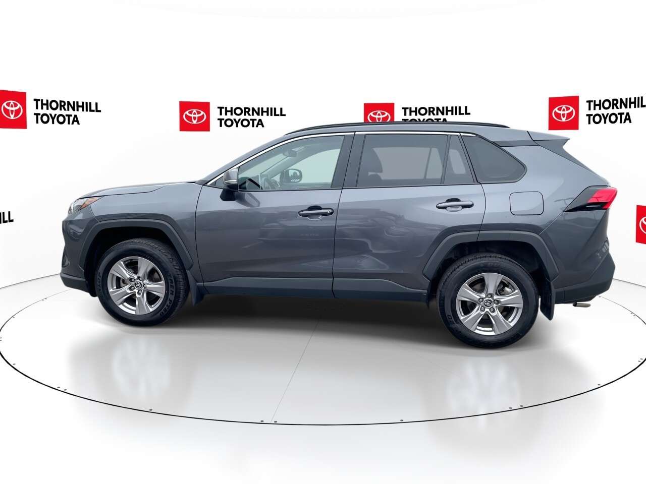 2025 Toyota RAV4 MOONROOF,POWER REAR DOOR,SMART KEY XLE AWD — снимка 1
