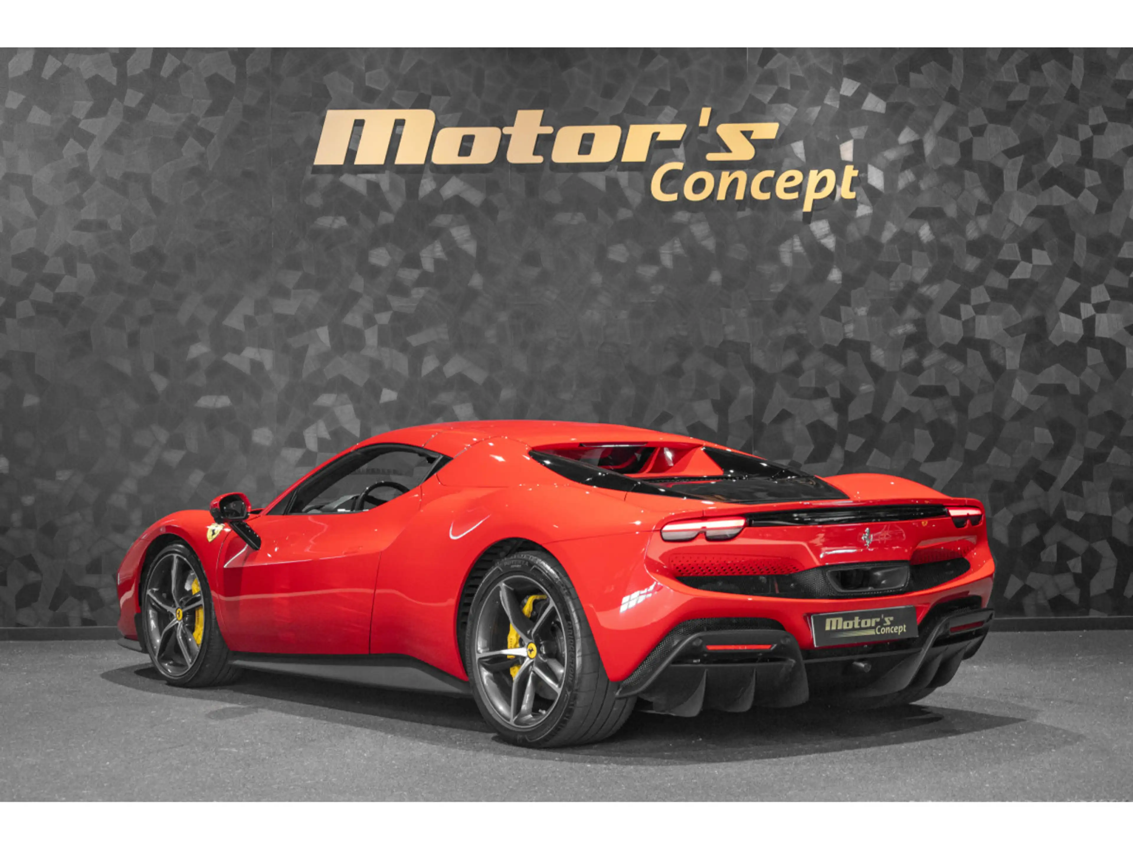 Ferrari 296 GTS ROSSO CORSA — photo 7