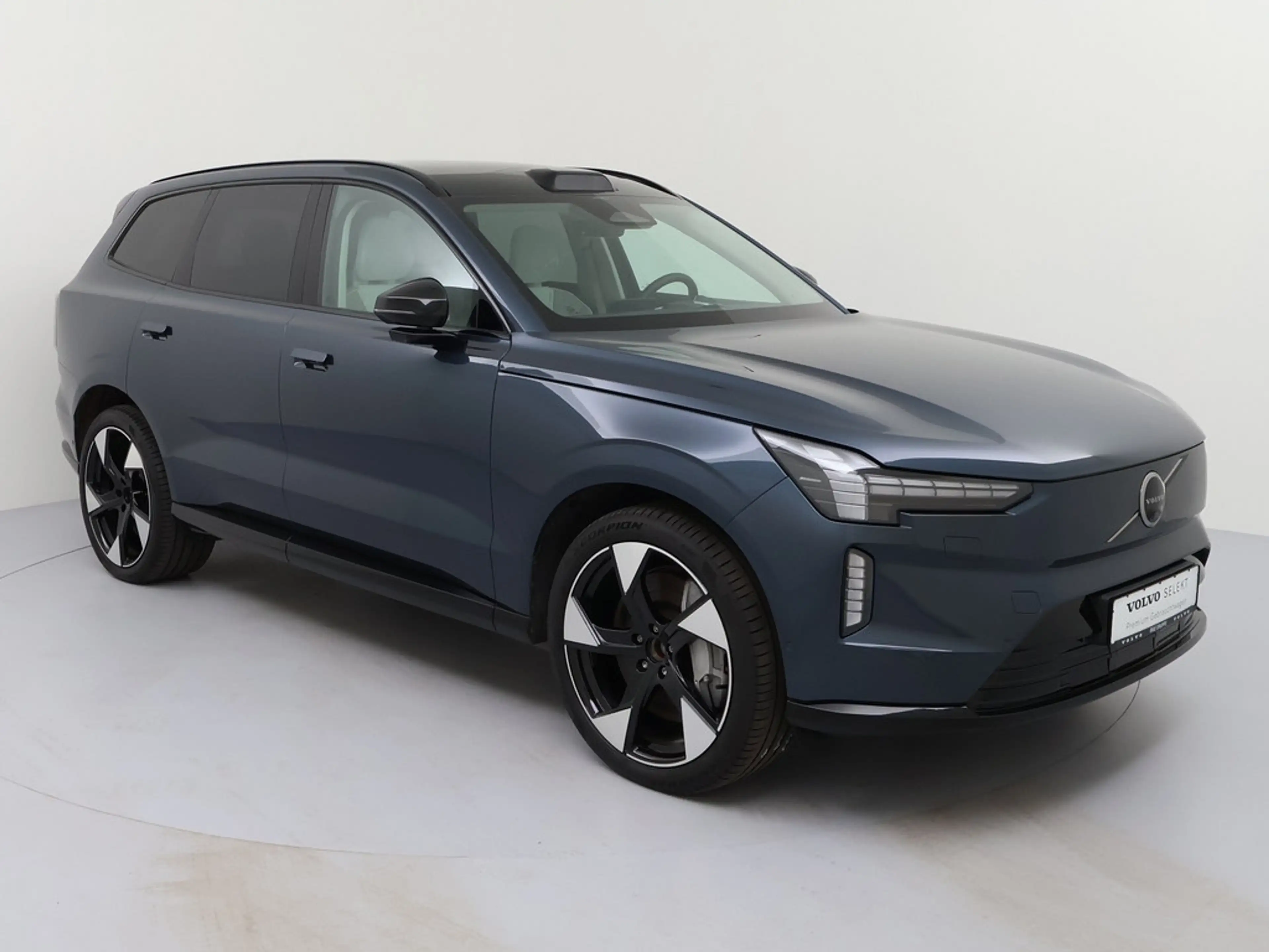 Volvo EX90 Ultra Performance Pure Electric AWD PANO — photo 3