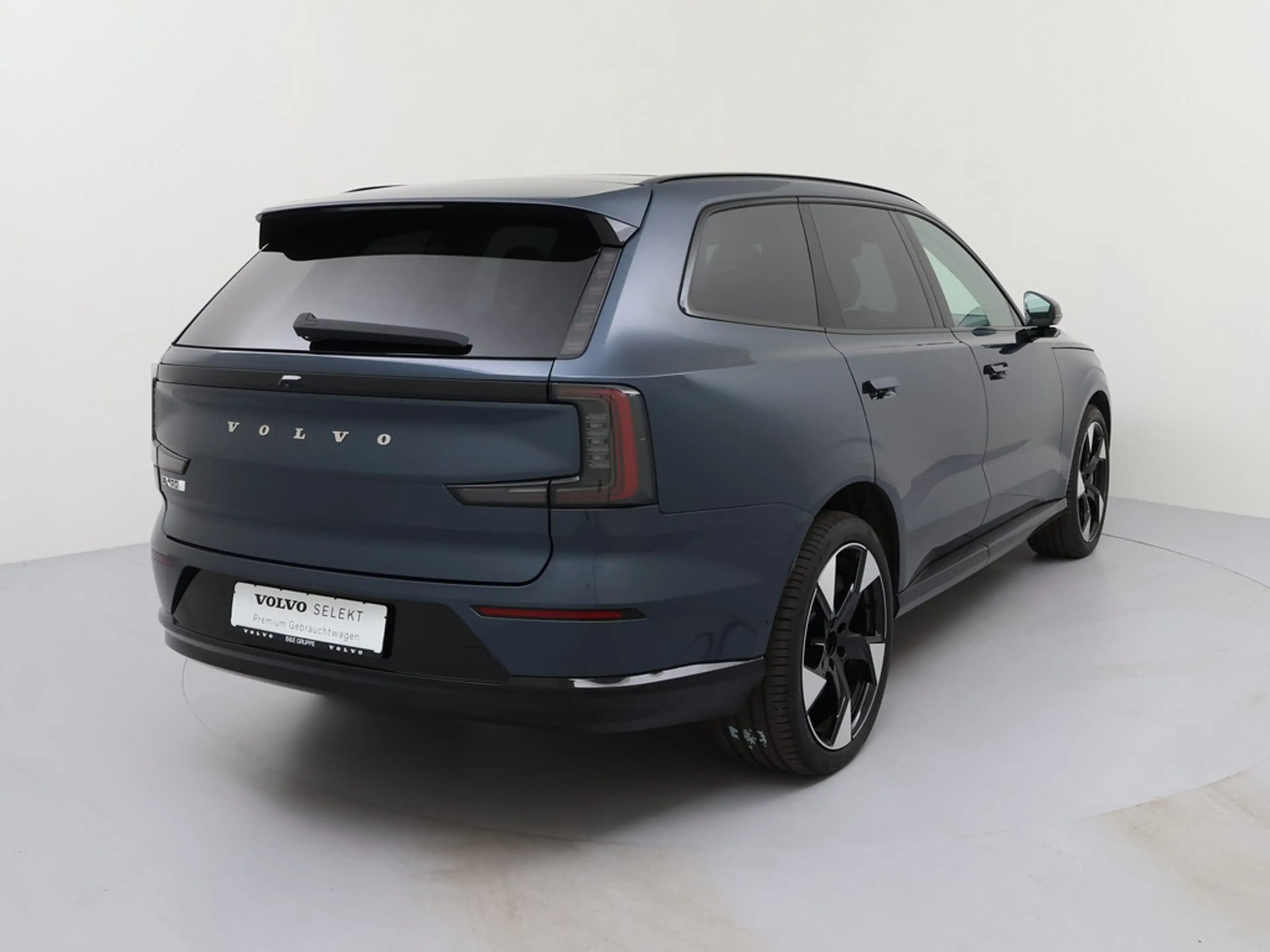 Volvo EX90 Ultra Performance Pure Electric AWD PANO — photo 5