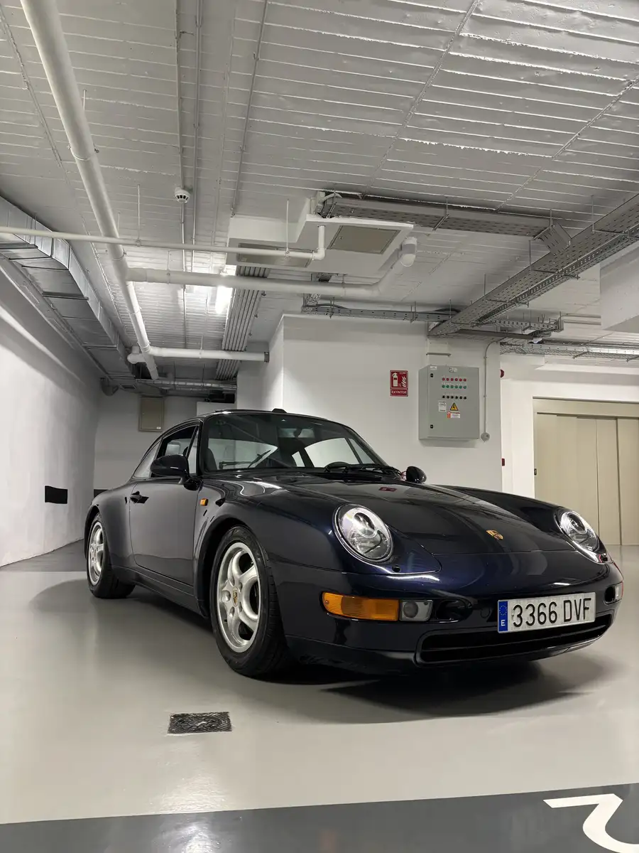 Porsche 911 Carrera