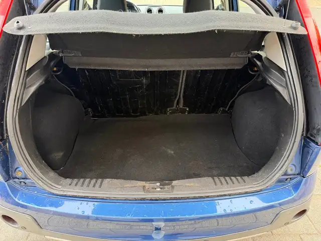 Ford Fiesta view 15