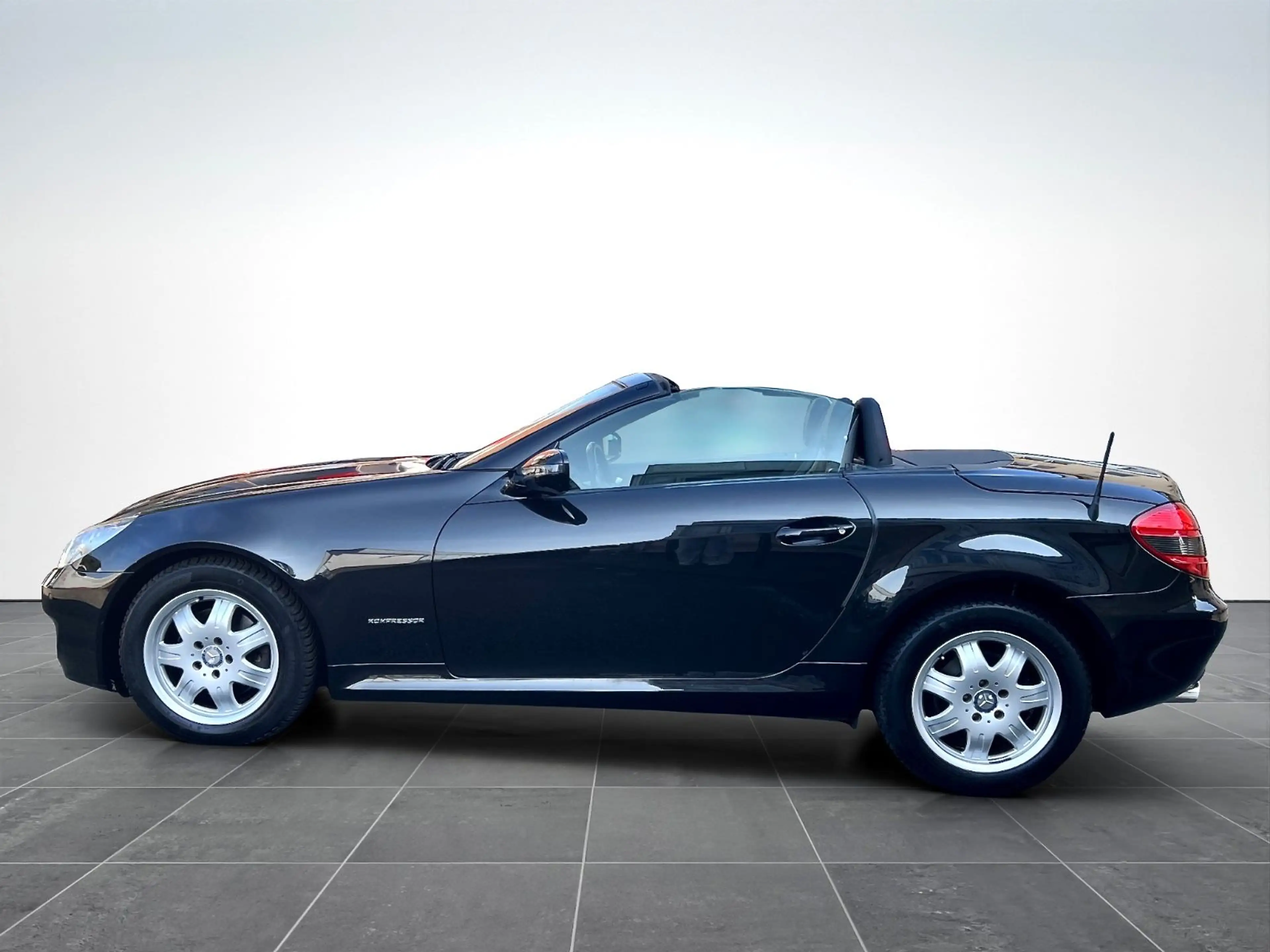 Mercedes-Benz SLK 200 K*AUTOM*LEDER*XENON*AIRSCARF*WINDSCHOTT* — photo 5