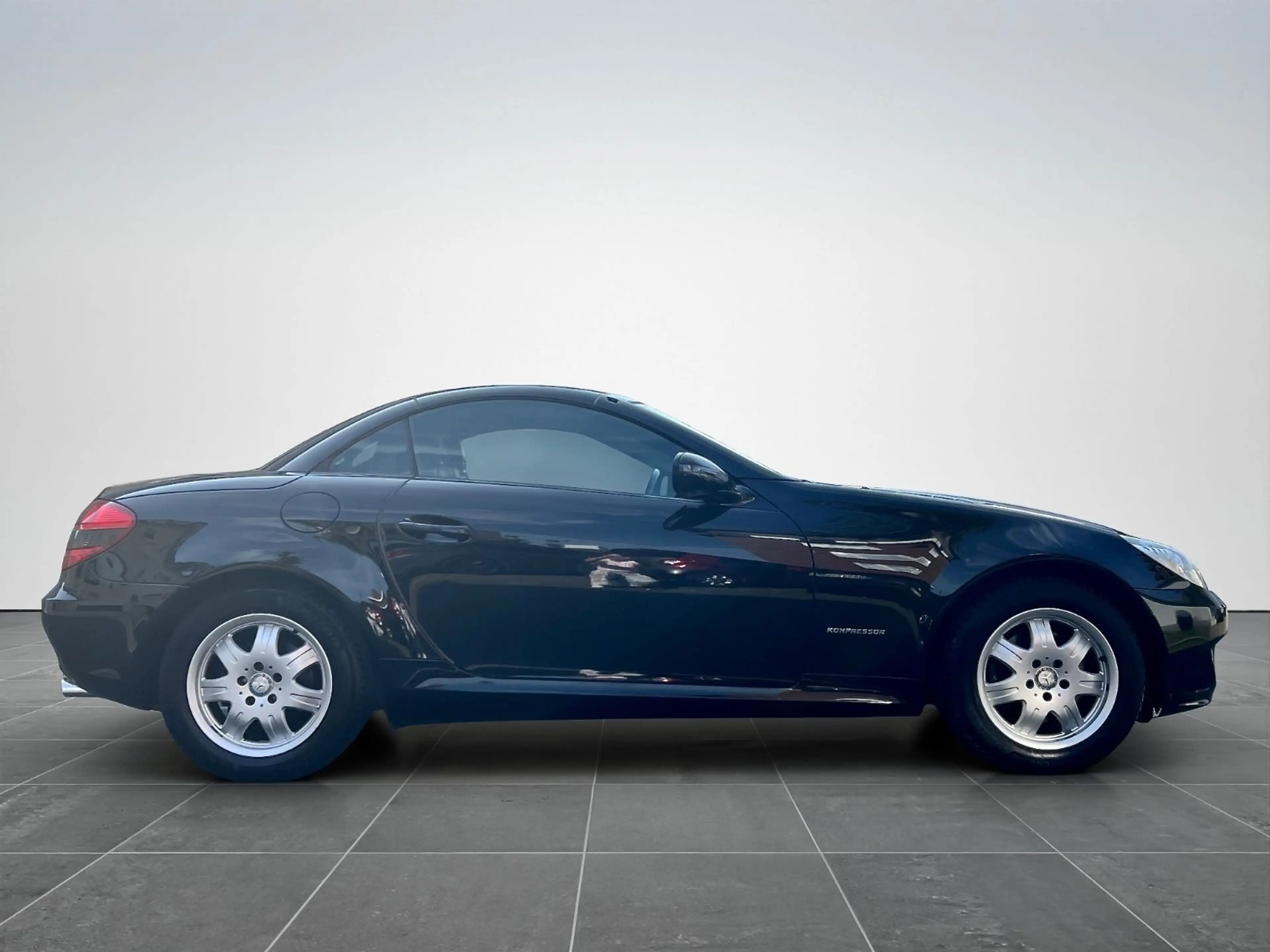 Mercedes-Benz SLK 200 K*AUTOM*LEDER*XENON*AIRSCARF*WINDSCHOTT* — photo 11
