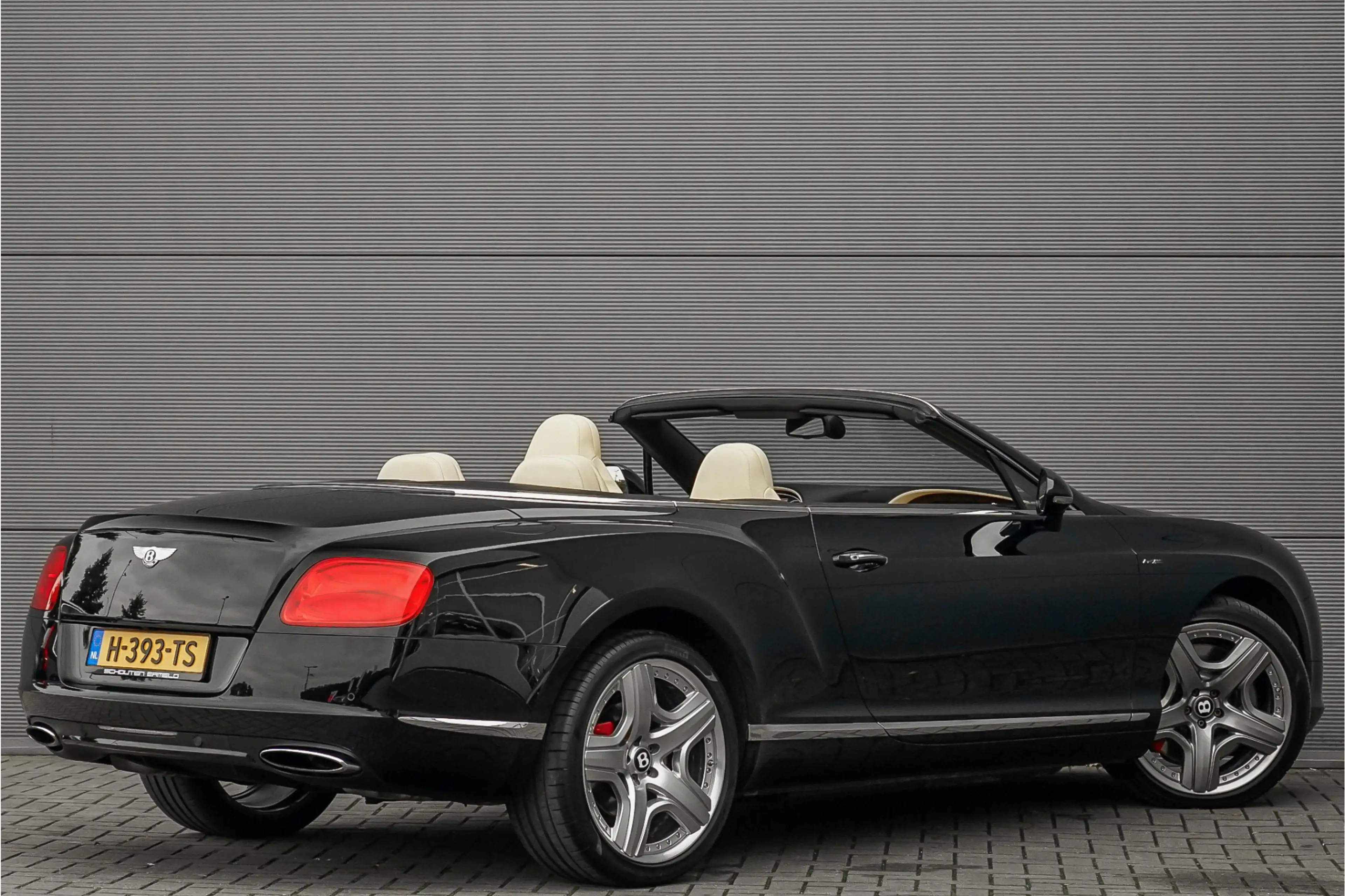 Bentley Continental GTC 6.0 W12 Facelift Massage Ventilatie Two-Tone Leder — photo 13