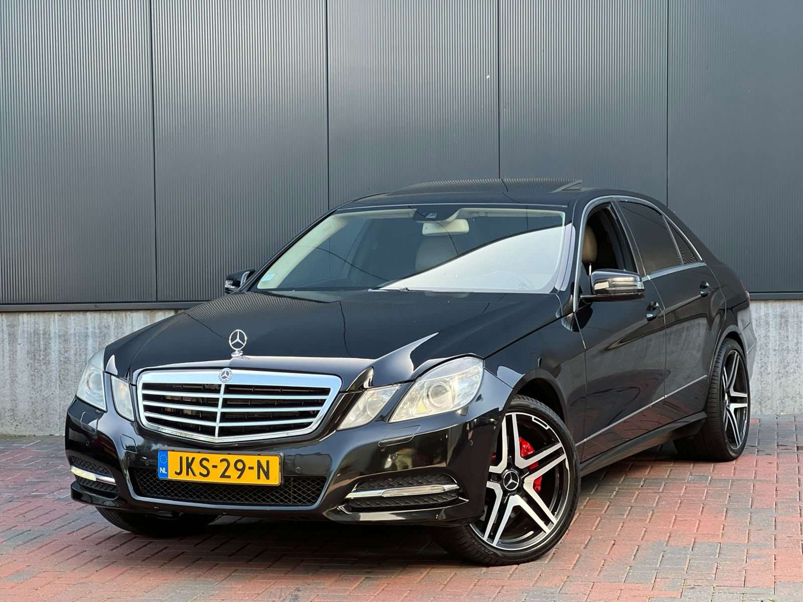 Mercedes-Benz E 500