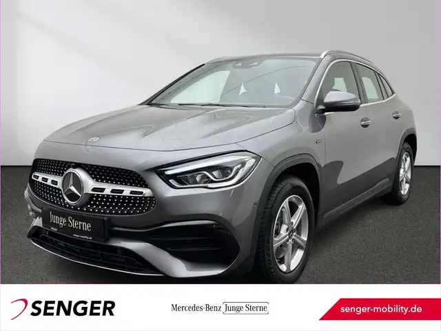 Mercedes-Benz GLA 250 e AMG Rückfahrkamera Ambiente MBUX LED