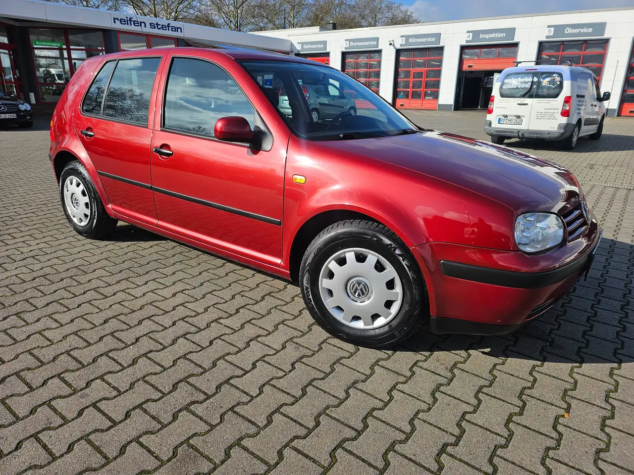 Volkswagen Golf IV 1.6 Automatik, Schiebedach,ZV,el-Fenster,Tüv 03/2028, foto 2