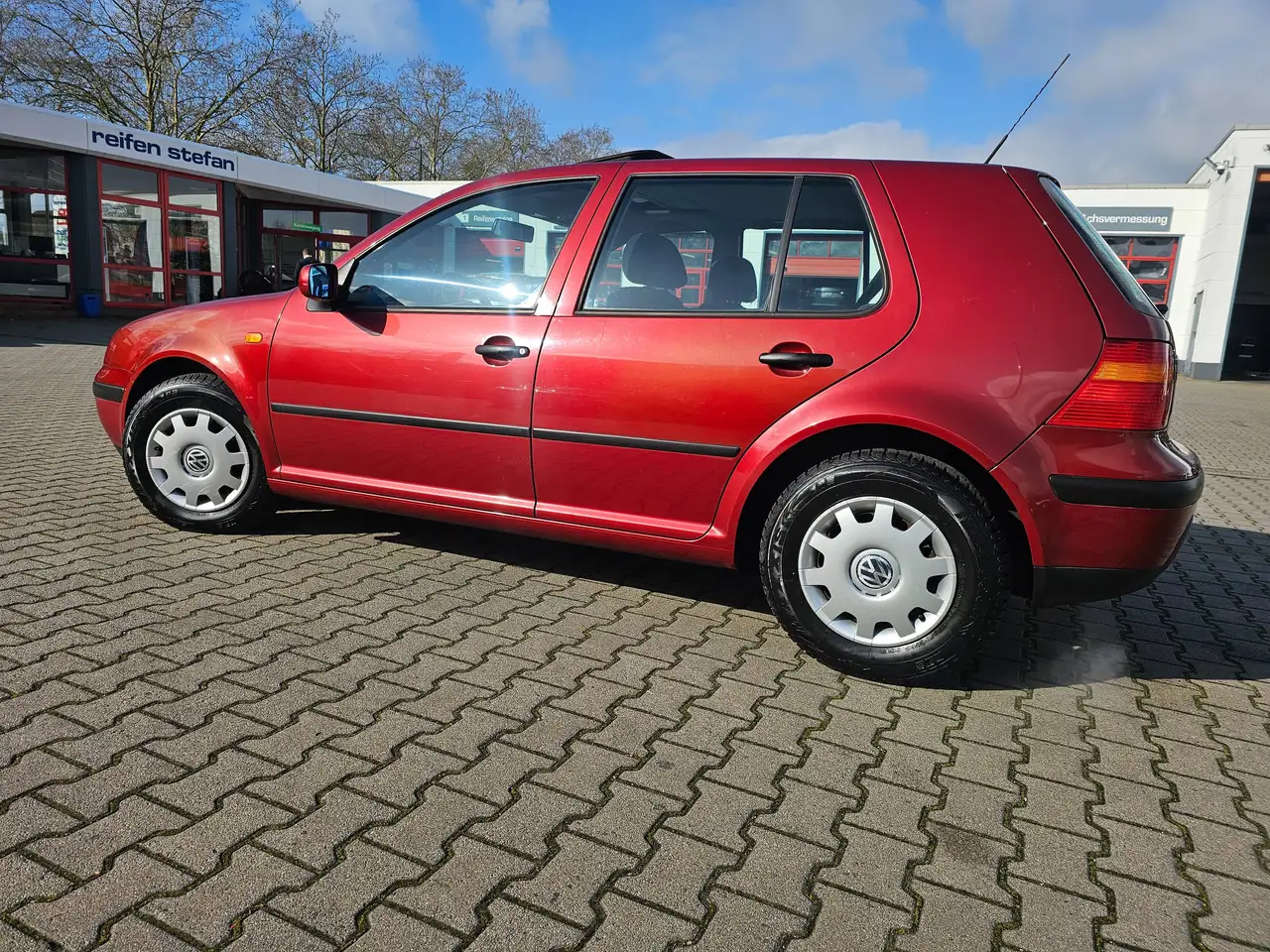 Volkswagen Golf IV 1.6 Automatik, Schiebedach,ZV,el-Fenster,Tüv 03/2028, foto 3