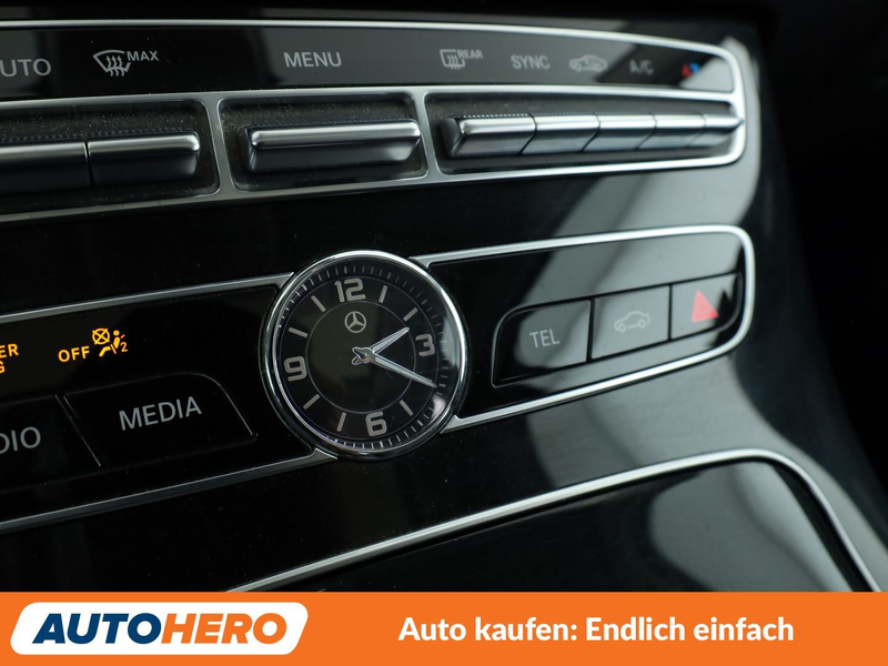 Mercedes-Benz E 200 E 200 4Matic Avantgarde Aut. *NAVI*LED*LIMITER*PDC — photo 24