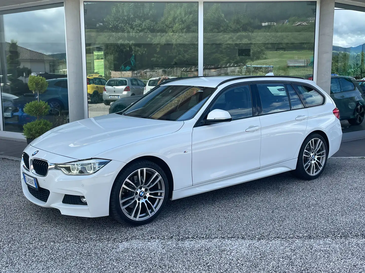 BMW 330 330d Touring xdrive Msport 4x4 Bianco - 1