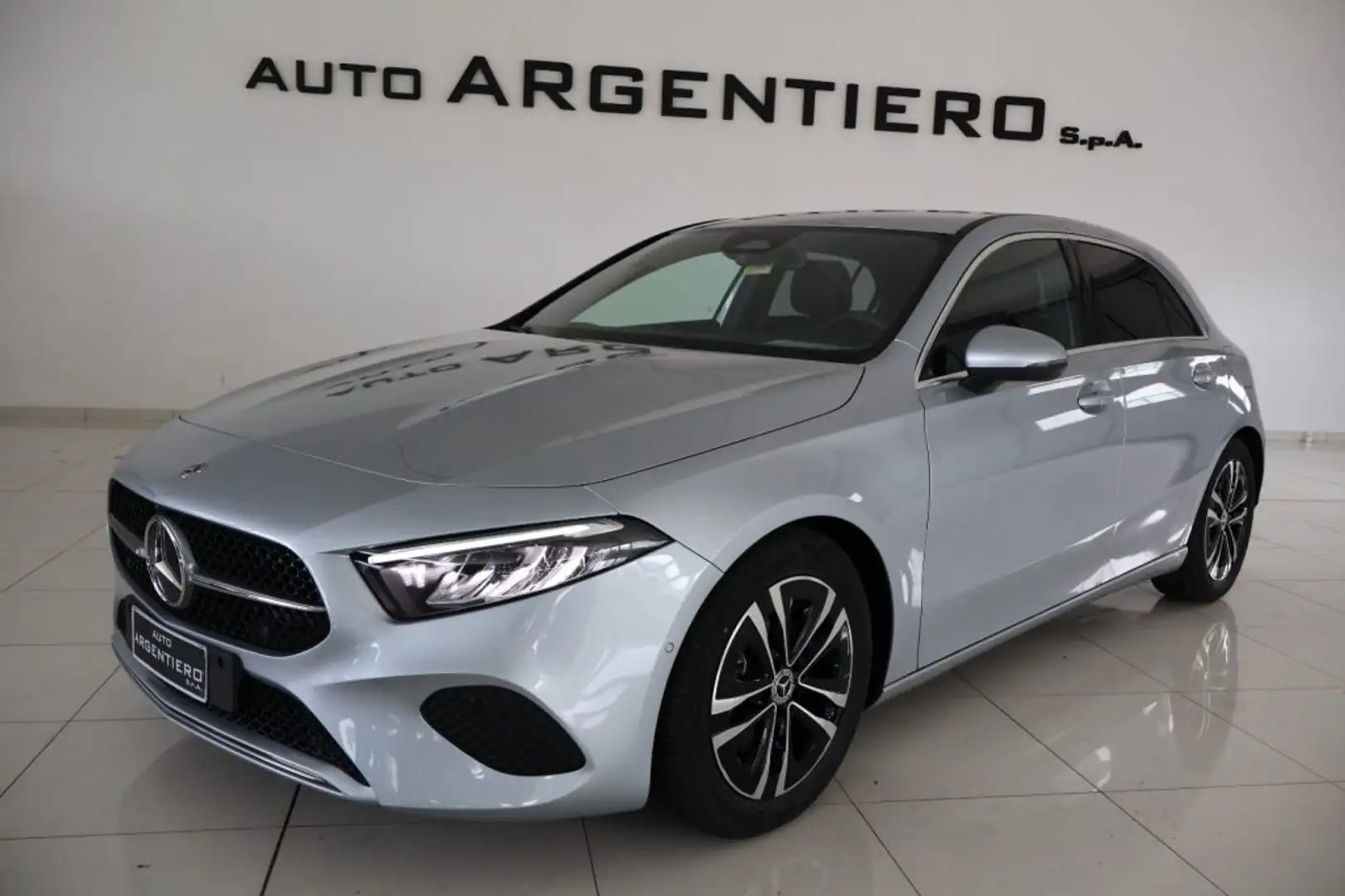 Mercedes-Benz A 180 d Automatic Progressive Advanced nuova km 0!!!! Zilver - 1