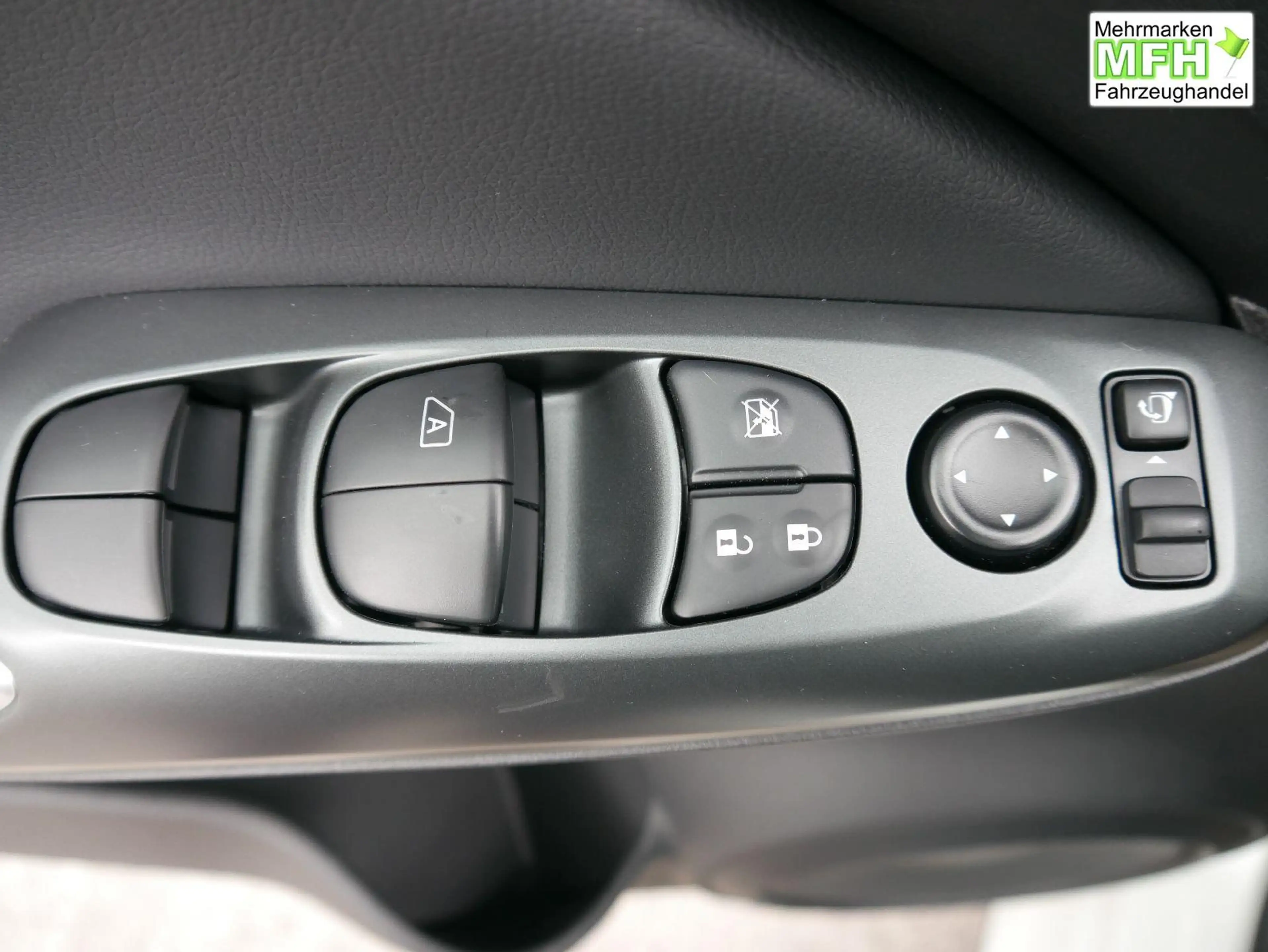 Nissan Juke Acenta 1.0 DIG-T Acenta*NAVI-ÜBER-SMARTLINK*TEM... — photo 10
