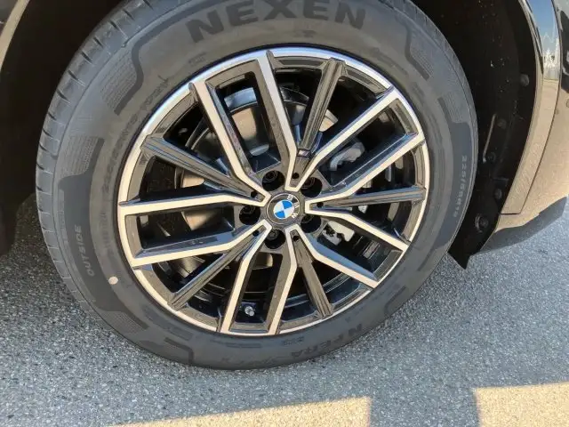 BMW iX1 eDrive20 U11 HB0 Ansicht 5