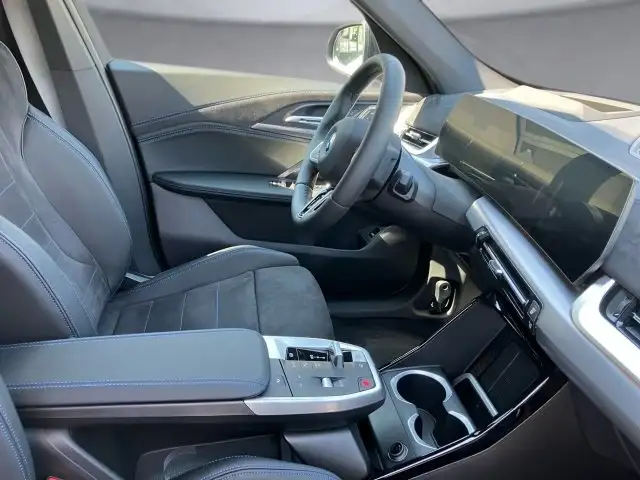 BMW iX1 eDrive20 U11 HB0 Ansicht 8