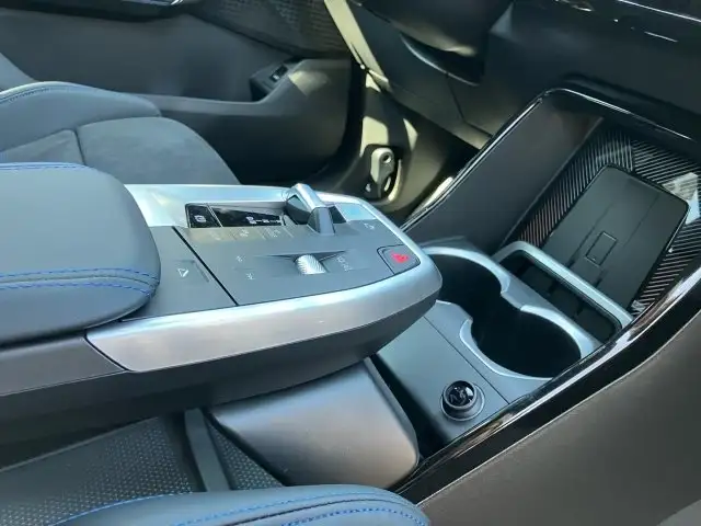 BMW iX1 eDrive20 U11 HB0 Ansicht 9