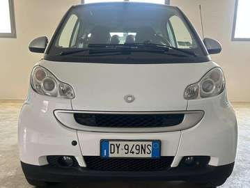 Fortwo II 2007 1.0 mhd Hi-tech 71cv