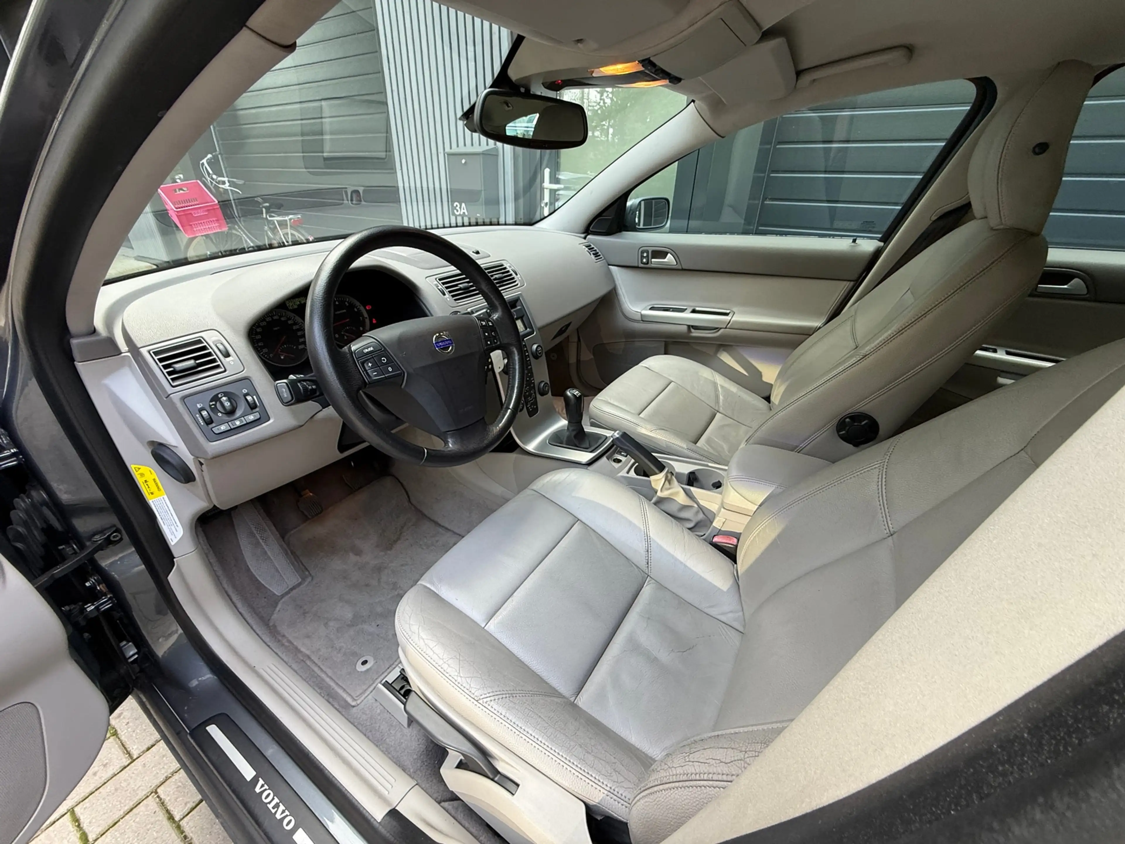 Volvo V50 1.8 Exclusive — photo 21
