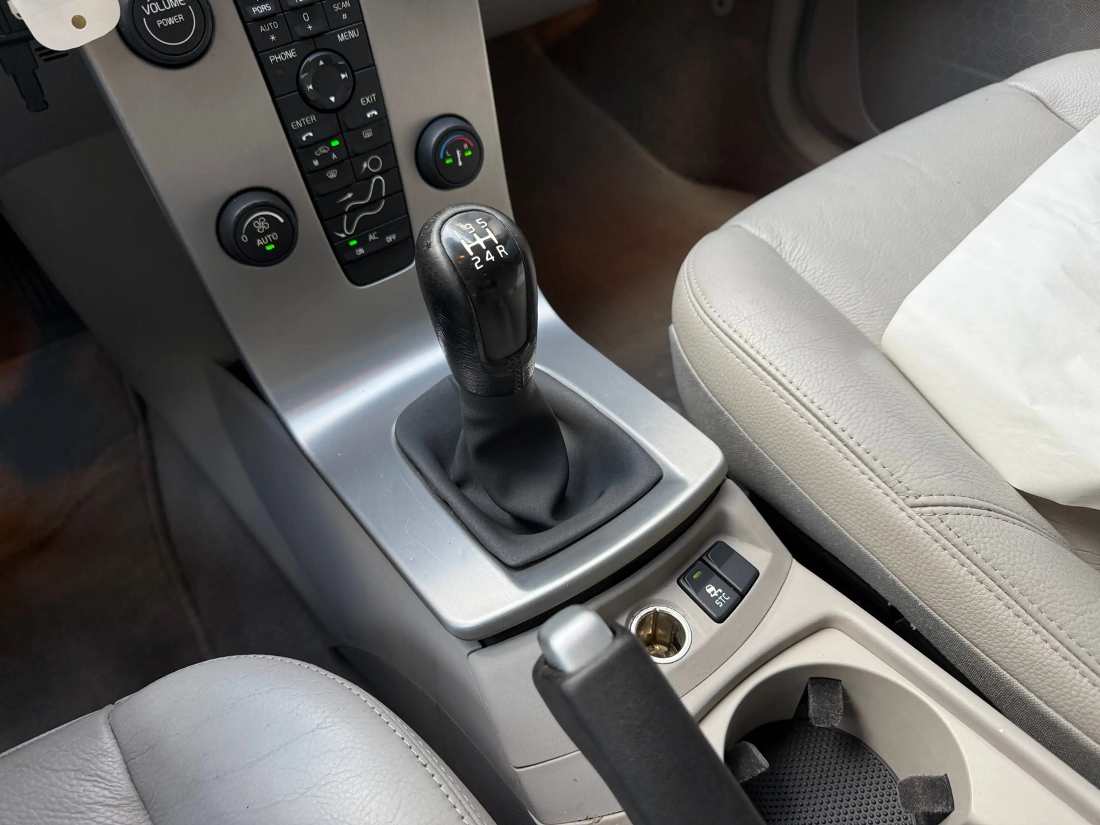 Volvo V50 1.8 Exclusive — photo 11