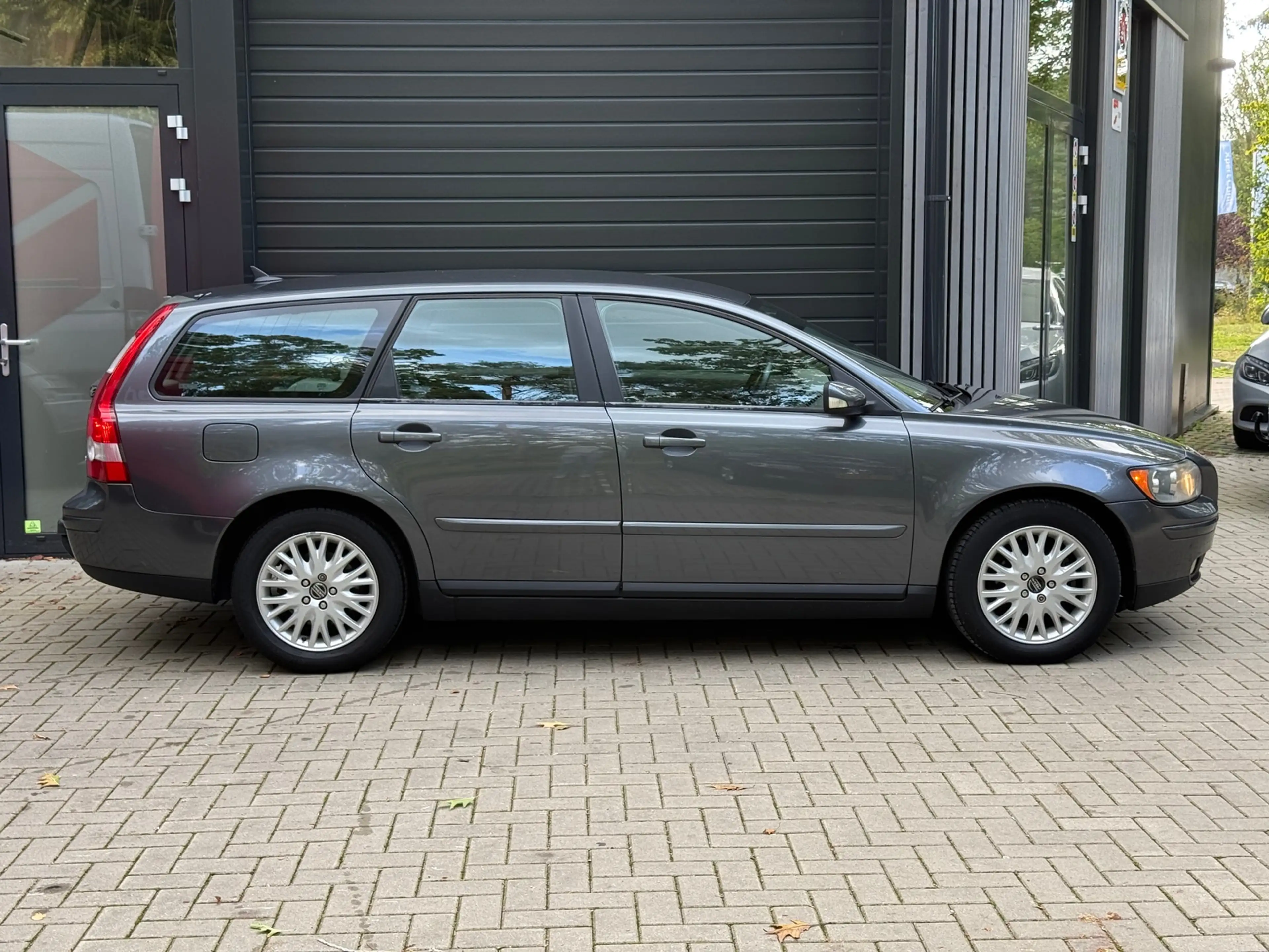 Volvo V50 1.8 Exclusive — photo 6
