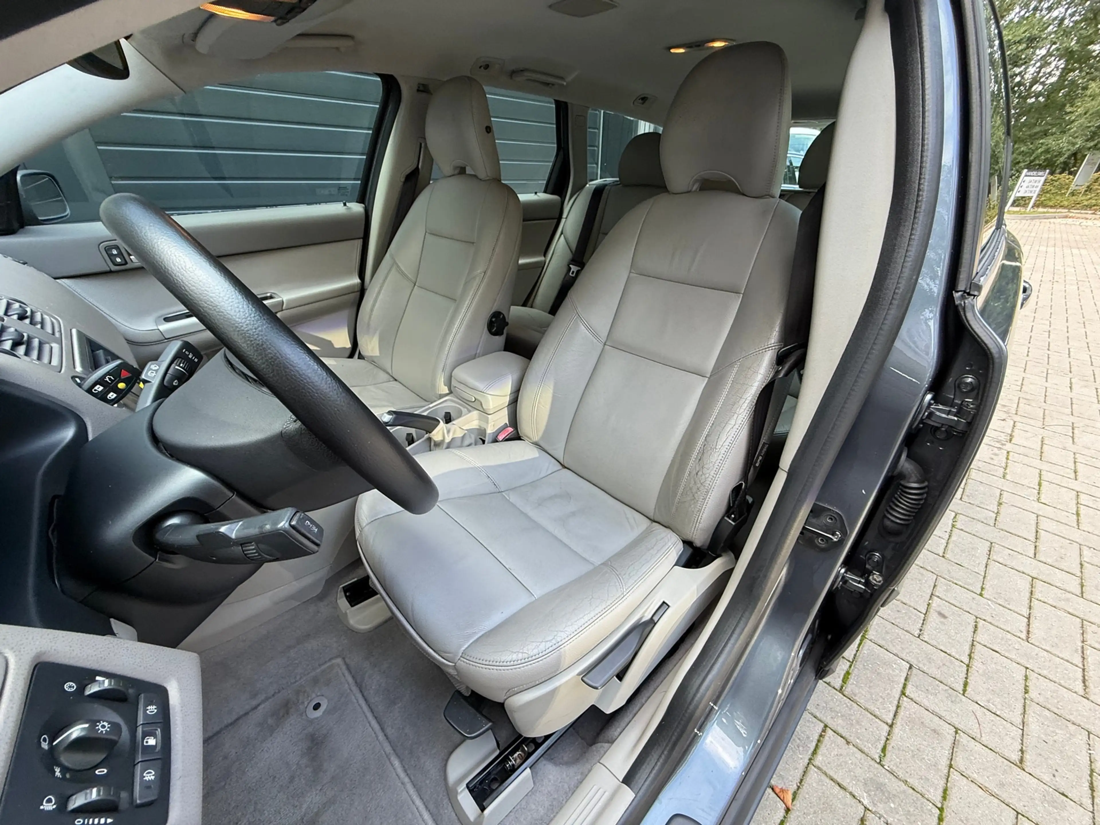 Volvo V50 1.8 Exclusive — photo 20