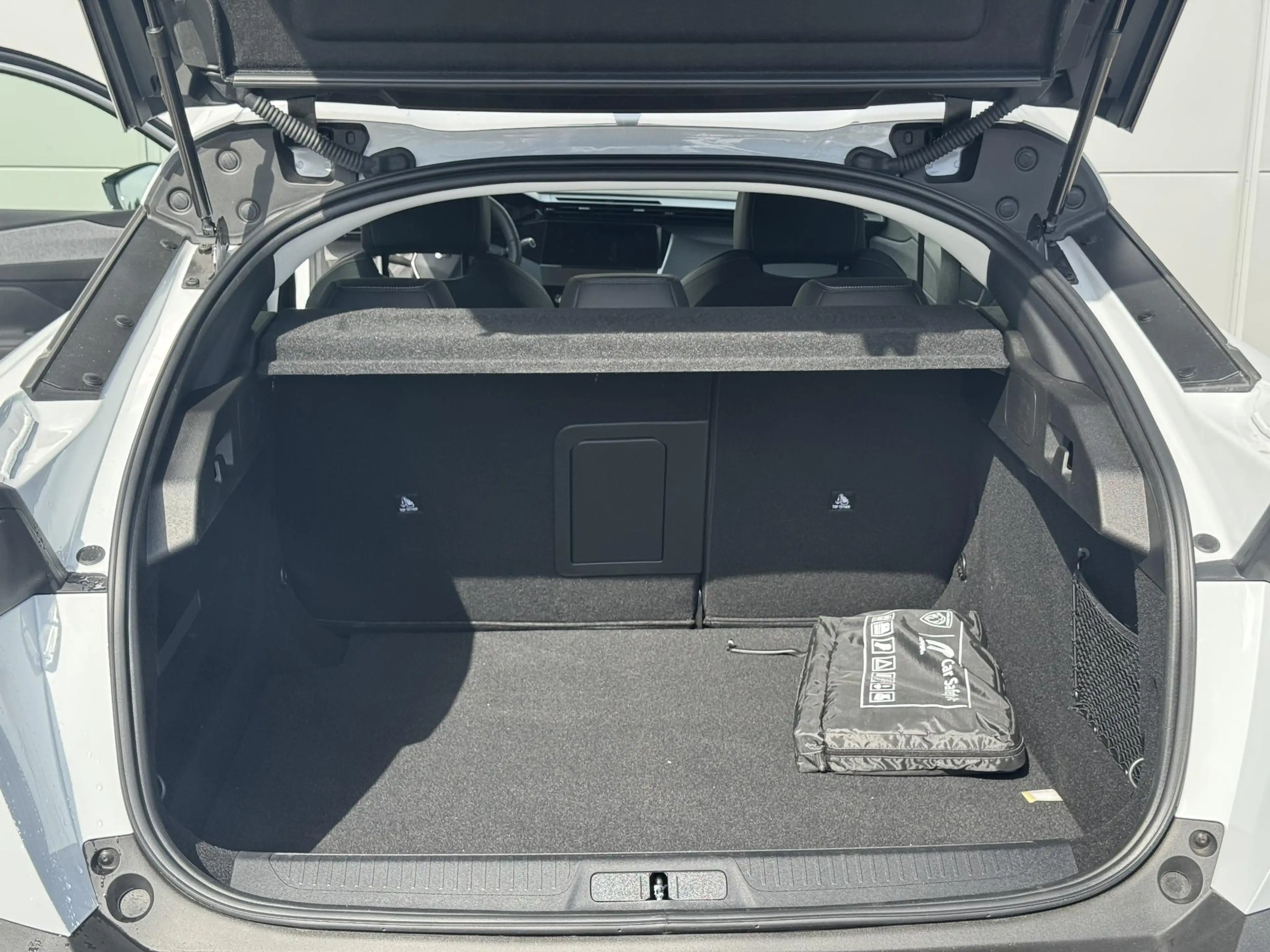 Peugeot 408 1.2 Allure Hybrid 145 | 360 camera | Adaptieve Cru — photo 10