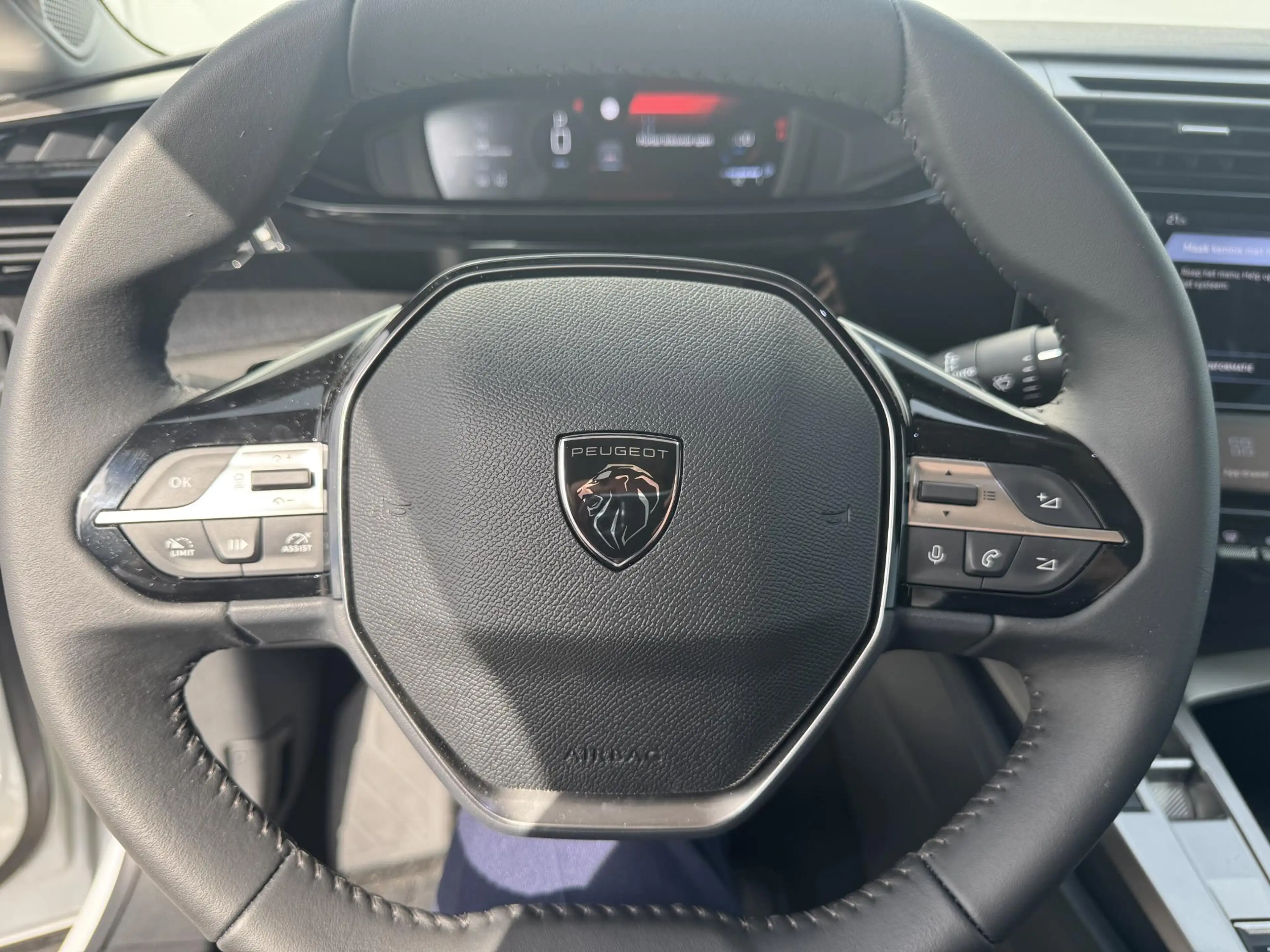 Peugeot 408 1.2 Allure Hybrid 145 | 360 camera | Adaptieve Cru — photo 13