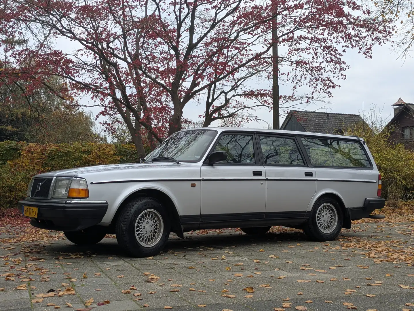Volvo 240 240 2.3 GL Classic, 2e eigenaar Zilver - 1