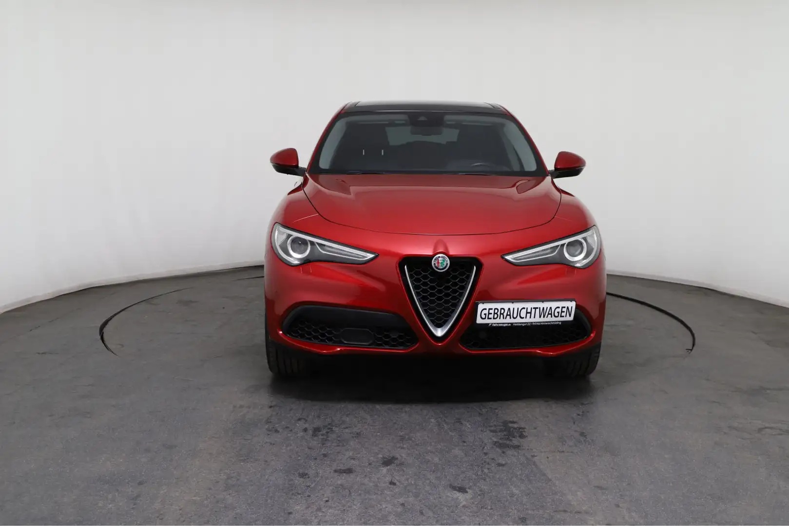 Alfa Romeo Stelvio 2.0 Turbo 16V Q4 First Edition *PANO*Leder*LED*SHZ Rot - 2