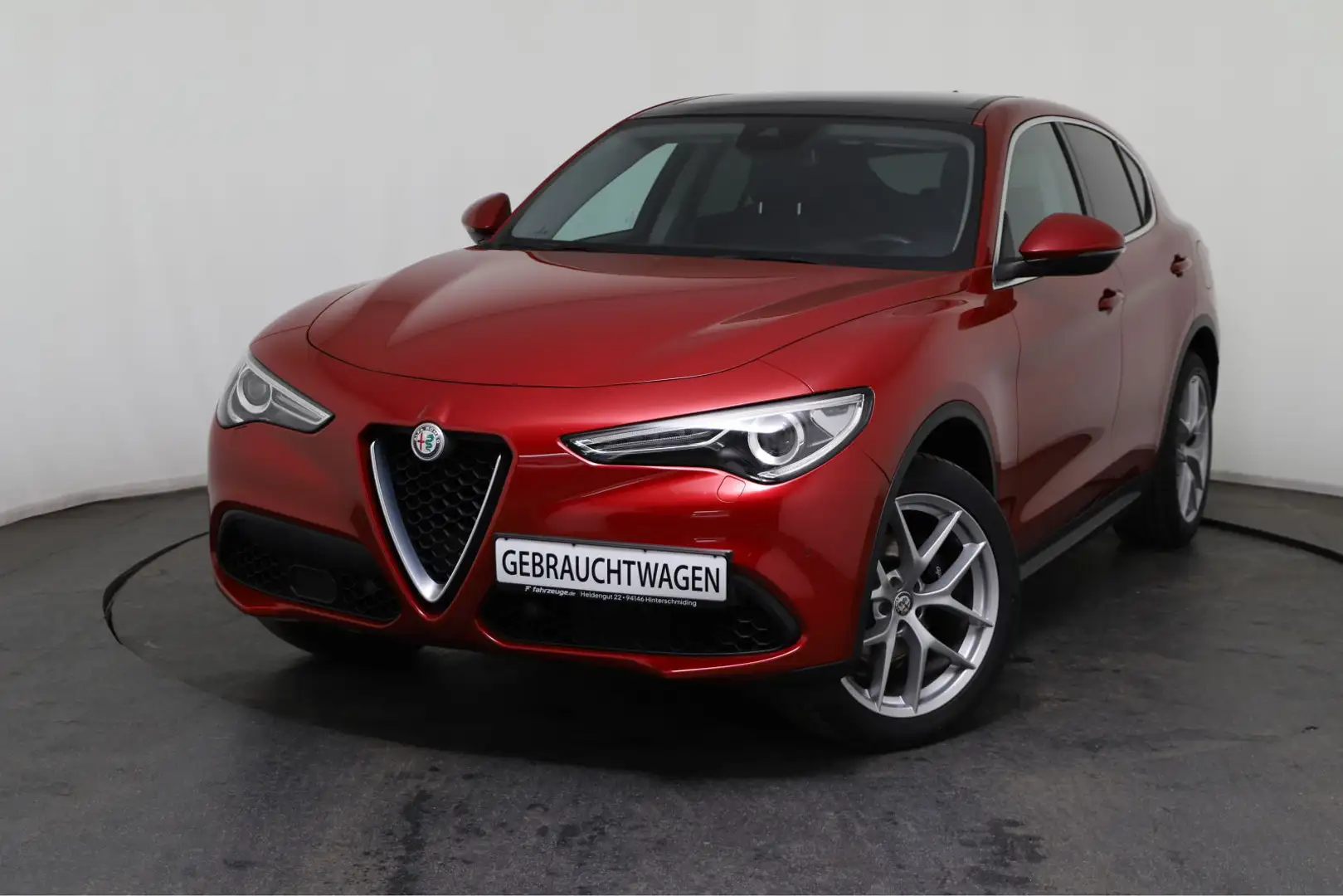 Alfa Romeo Stelvio 2.0 Turbo 16V Q4 First Edition *PANO*Leder*LED*SHZ Rot - 1