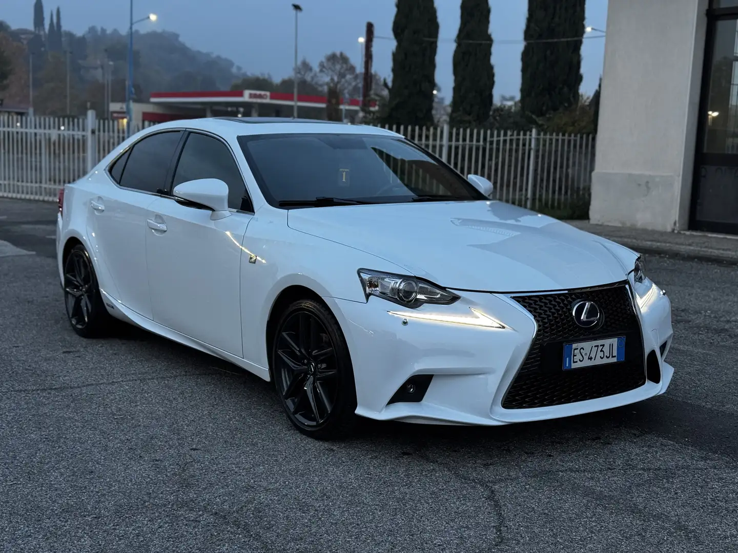 Lexus IS 300 300h F Sport - 2