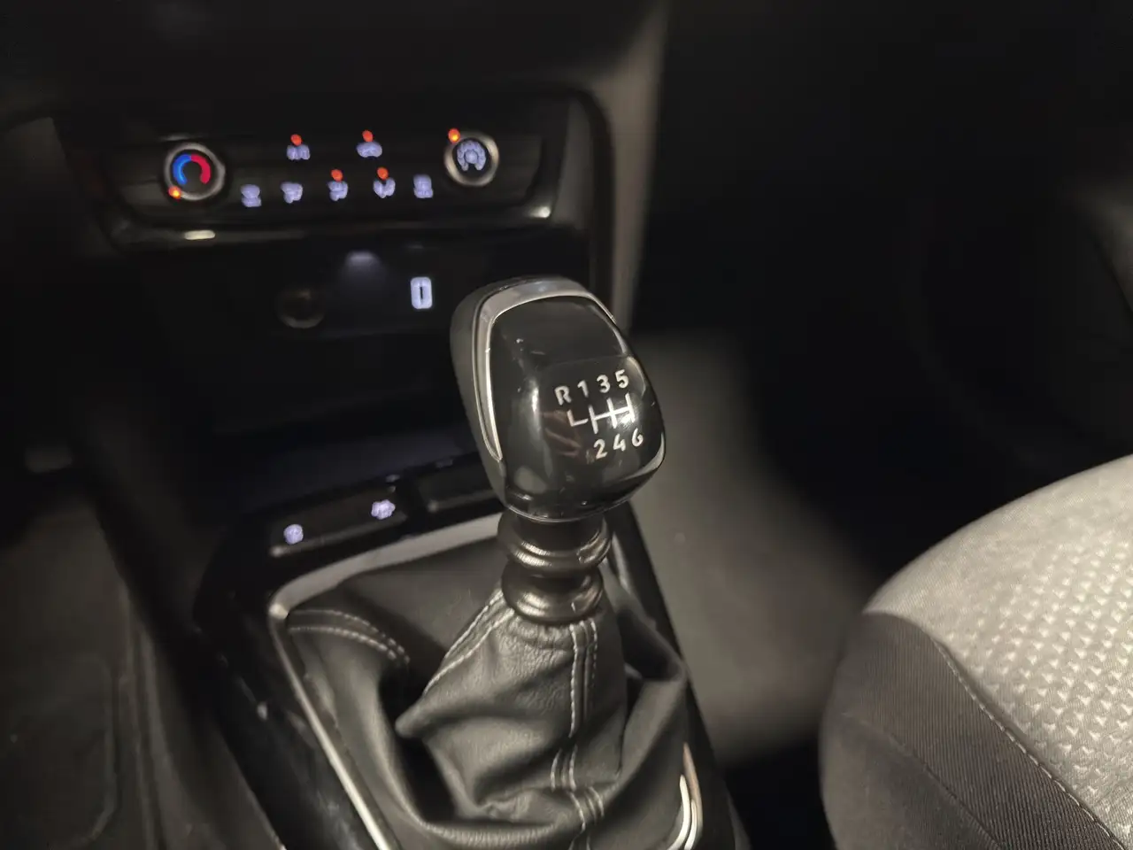 Opel Corsa 1.2 Edition s&s 100cv, миниатюра 14