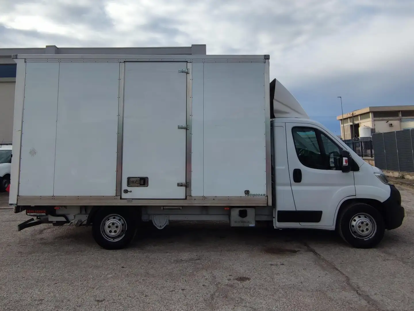 Opel Movano 35 HEAVY L3 2.2 BLUEHDI BOX CON SPONDA 3 PTI-2022 Blanc - 2