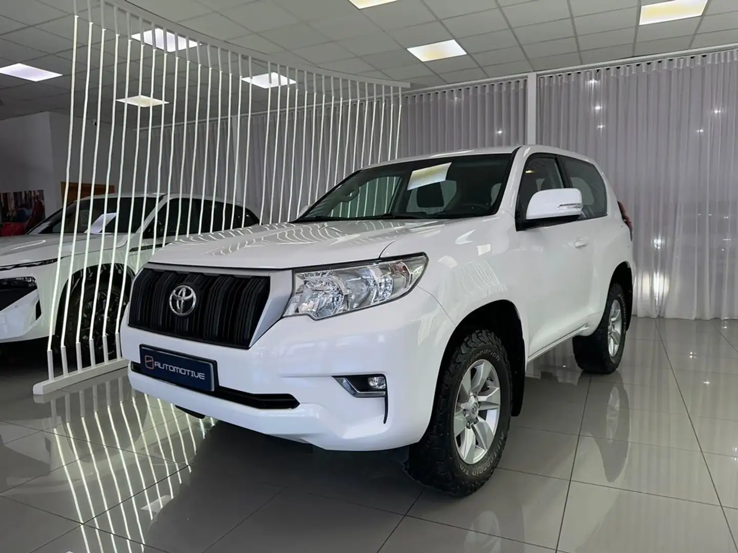 Toyota Land Cruiser 2.8 D-4D GX Blanco - 1