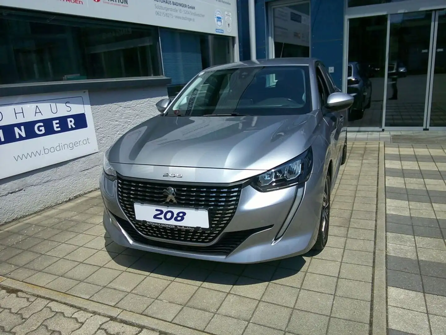 Peugeot 208 Active Pack 75 5trg Grau - 2