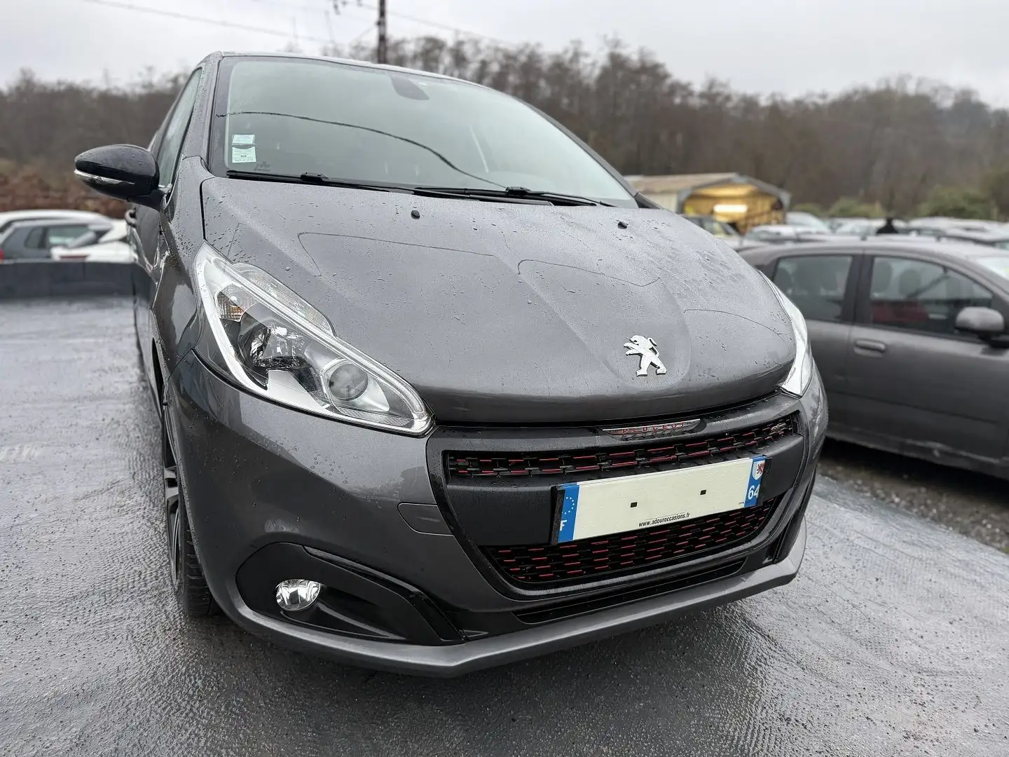 Peugeot 208 1.2 PURETECH 110CH ALLURE BUSINESS S\u0026S EAT6 5P Gris - 1