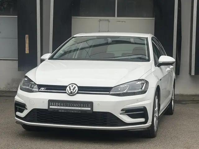 Volkswagen Golf R Line LED ACC Navi Massage Sitze PDC