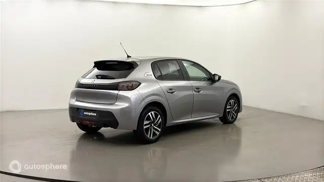 Peugeot 208 view 5